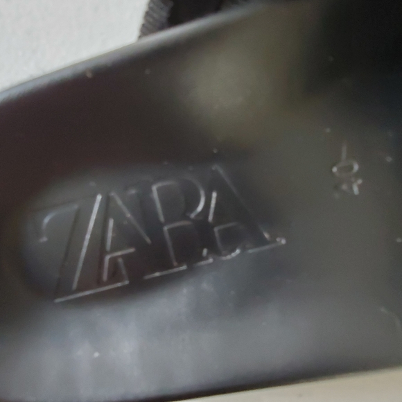 Zara Pleated Ruffle Straps Slides Size 40 US 9 Black Casual Lug Sole Sandals - Picture 15 of 16